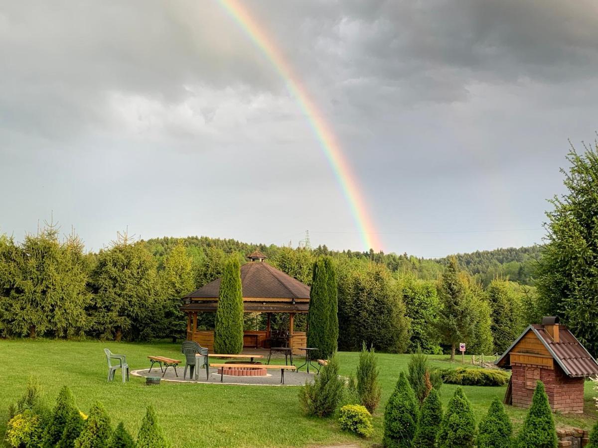 Domki Nad Stawem Uherce Uherce Mineralne Bagian luar foto