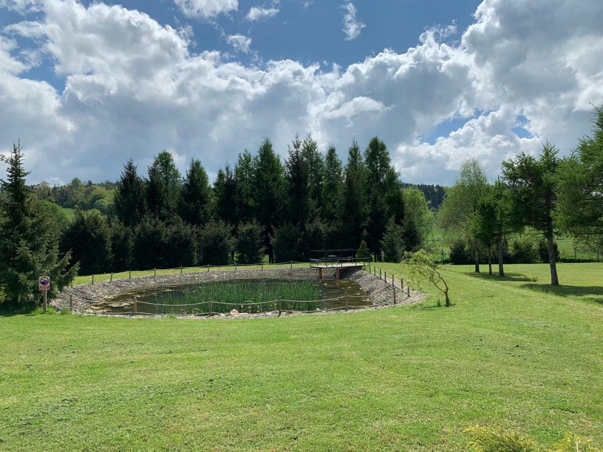 Domki Nad Stawem Uherce Uherce Mineralne Bagian luar foto